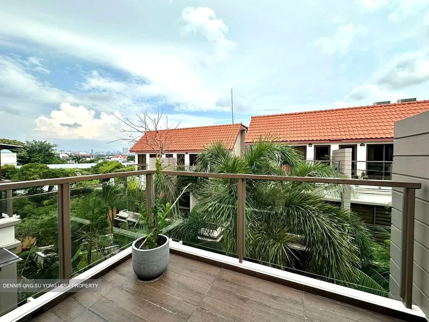 Holland Link (D10), Terrace #593107701